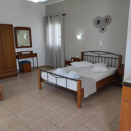 Vythos Apartment Adamantas (Milos)