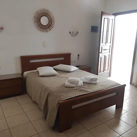 Vythos * Adamantas (Milos)