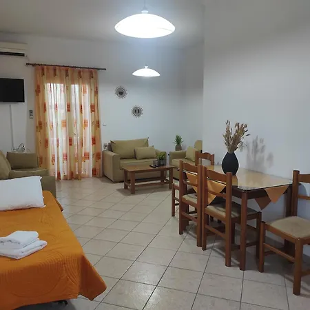 Apartment Vythos *