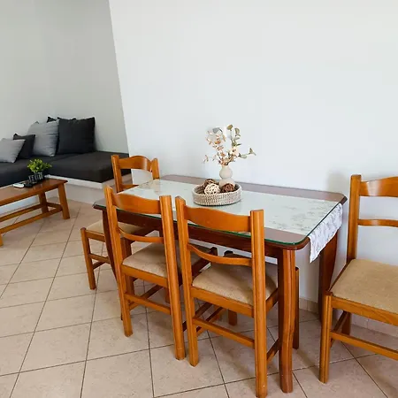 Apartment Vythos Adamantas (Milos)