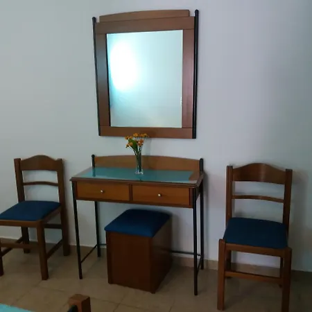 Vythos Apartment Adamantas (Milos)