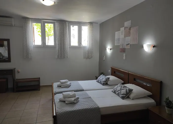 アパート Vythos アダマス