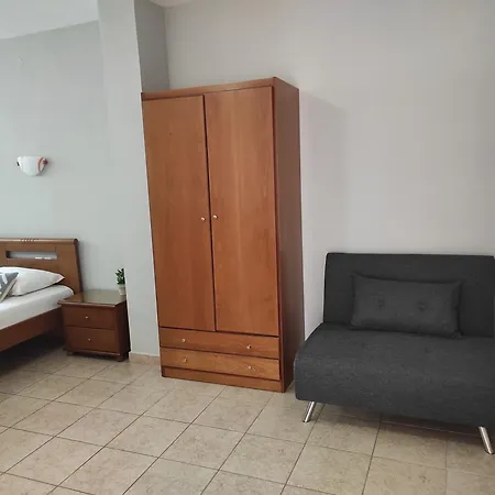 Vythos * Adamantas (Milos)