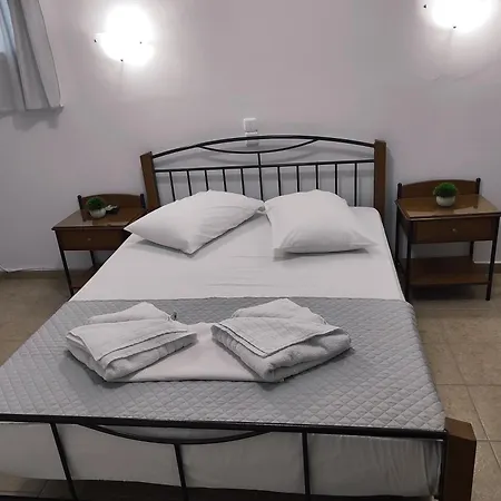 Vythos Apartment Adamantas (Milos)